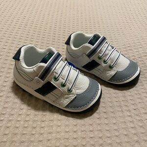 Stride Rite Artie toddler shoe